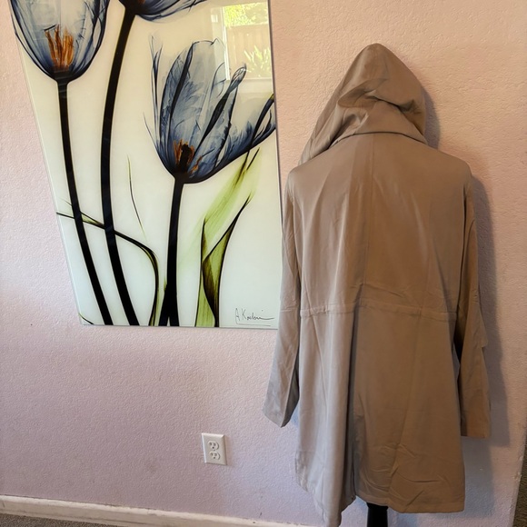 jacket size small - Picture 4 of 6